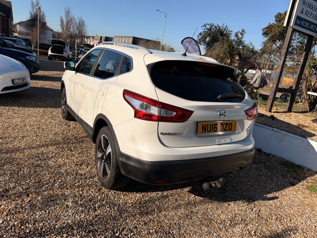 Used Nissan Qashqai 2016 for sale - 77934790: Photo 5