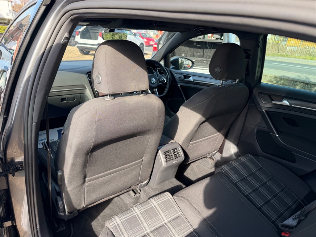 Used Volkswagen Golf 2017 for sale - 77732860: Photo 13