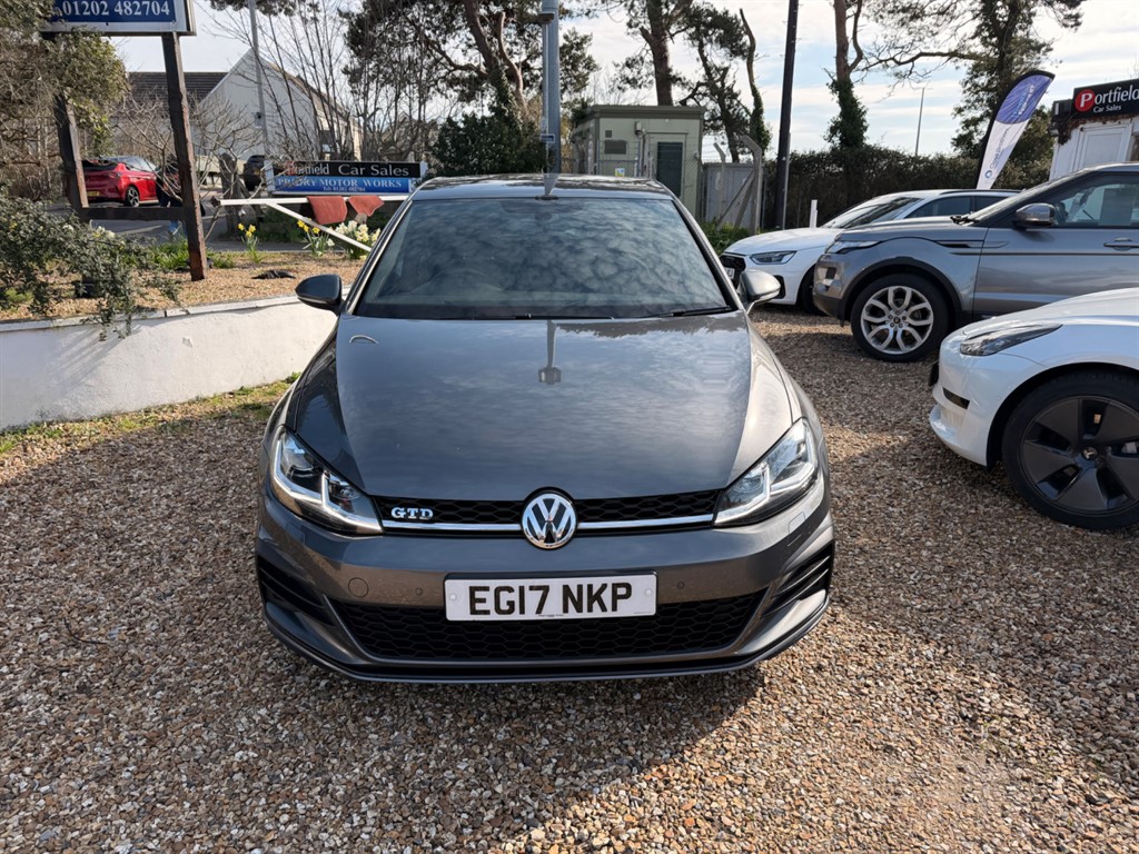 Used Volkswagen Golf 2017 for sale - 77732860: Photo 2