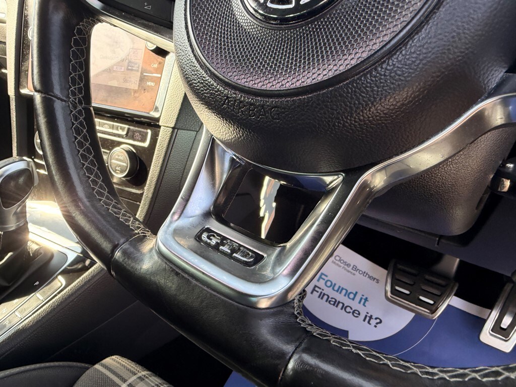 Used Volkswagen Golf 2017 for sale - 77732860: Photo 24