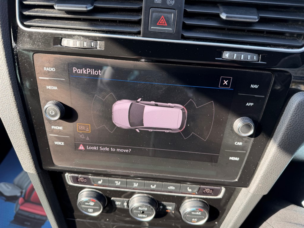 Used Volkswagen Golf 2017 for sale - 77732860: Photo 28