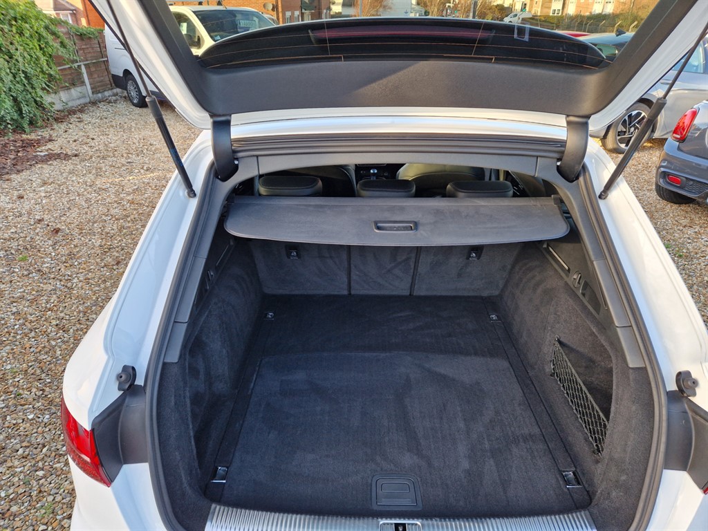 Used Audi A4 2020 for sale - 77137955: Photo 15