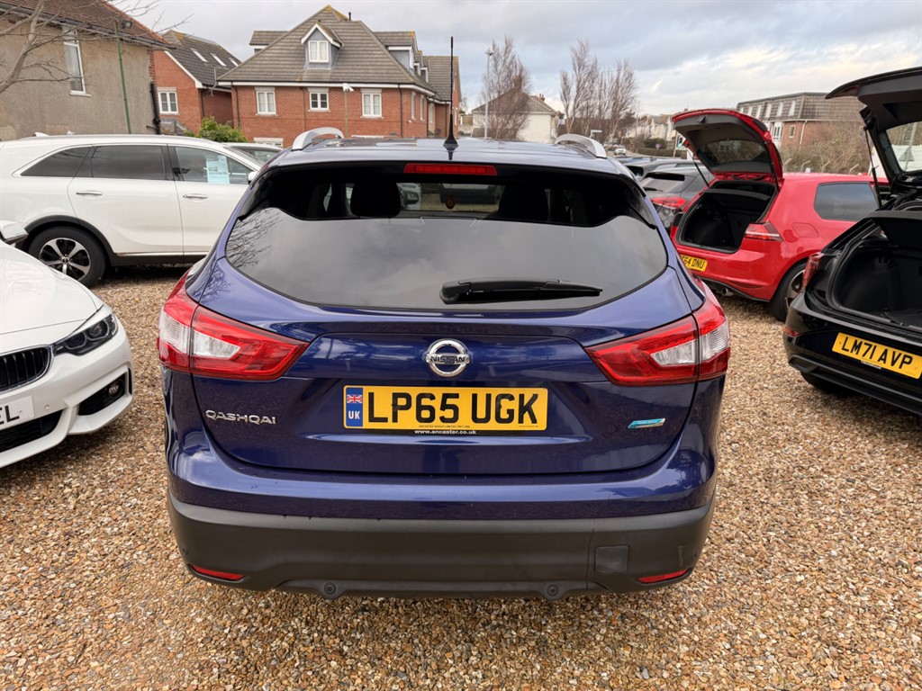 Used Nissan Qashqai 2015 for sale - 77307921: Photo 3