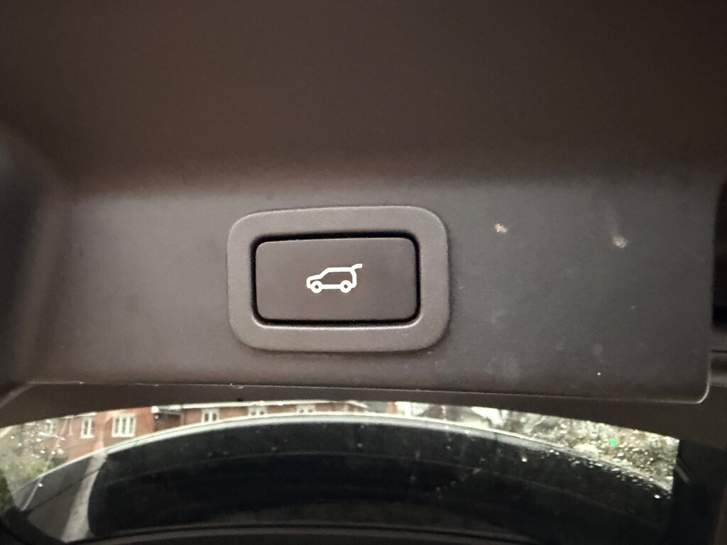 Used Jaguar F-Pace 2016 for sale - 77786563: Photo 8