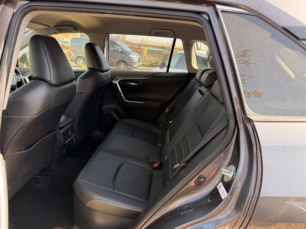 Used Toyota RAV4 2020 for sale - 78166002: Photo 11