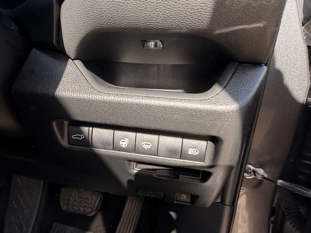 Used Toyota RAV4 2020 for sale - 78166002: Photo 17