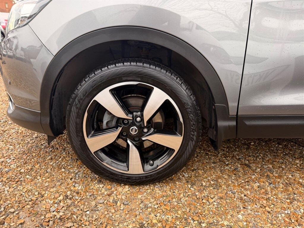 Used Nissan Qashqai 2016 for sale - 77367332: Photo 8