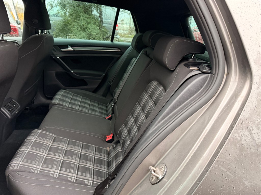 Used Volkswagen Golf 2017 for sale - 77381301: Photo 11