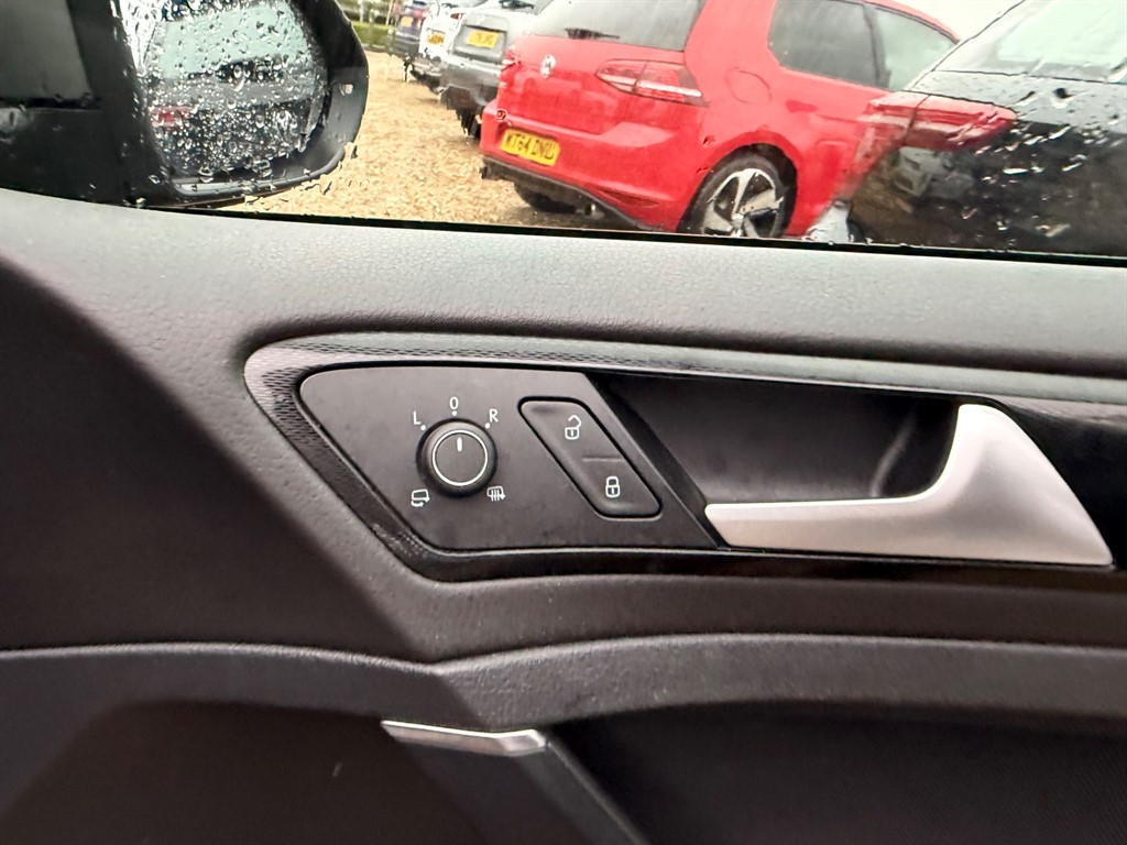 Used Volkswagen Golf 2017 for sale - 77381301: Photo 13