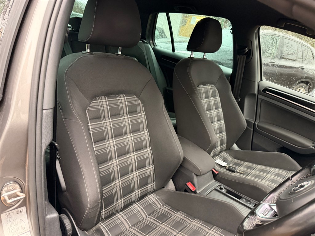 Used Volkswagen Golf 2017 for sale - 77381301: Photo 14