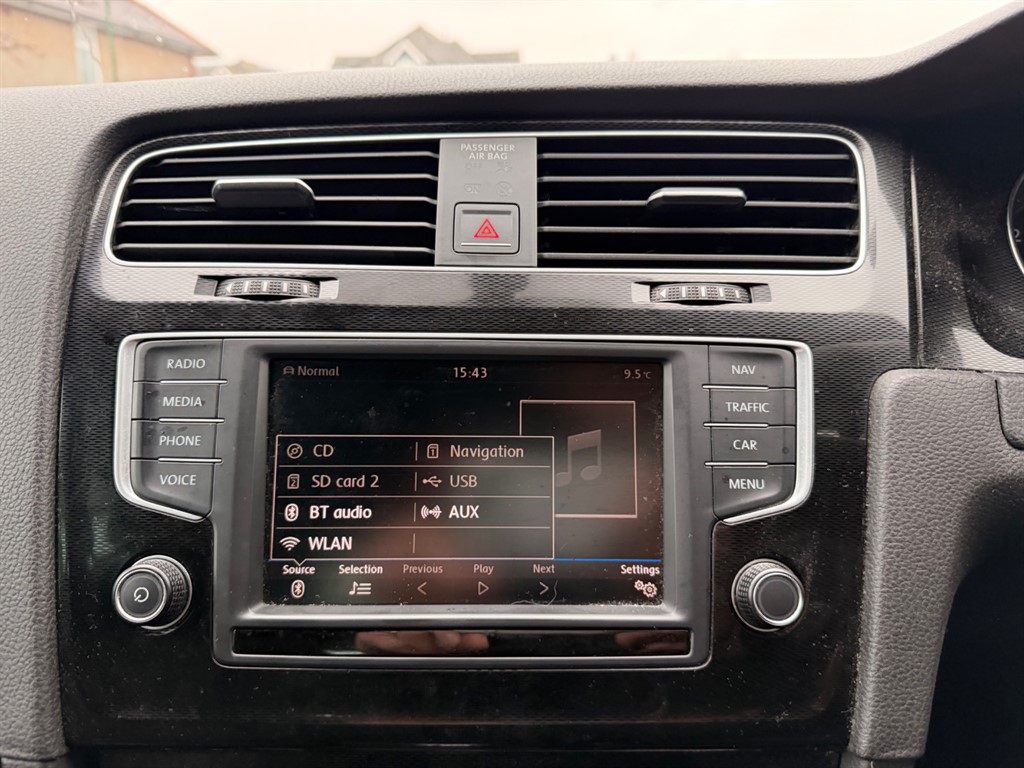 Used Volkswagen Golf 2017 for sale - 77381301: Photo 21