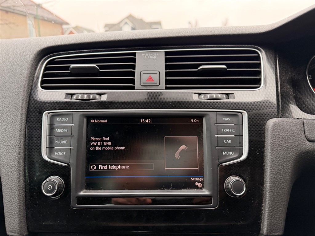 Used Volkswagen Golf 2017 for sale - 77381301: Photo 22