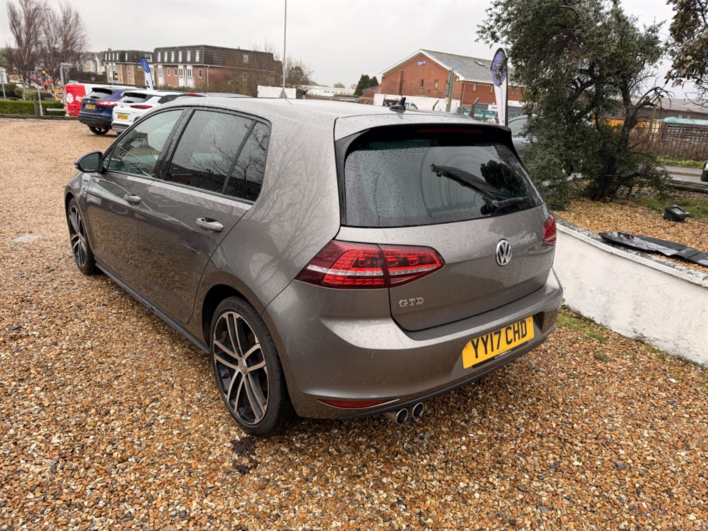 Used Volkswagen Golf 2017 for sale - 77381301: Photo 4