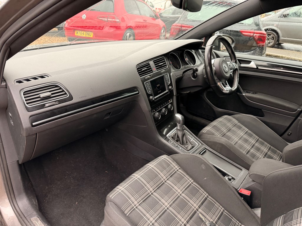 Used Volkswagen Golf 2017 for sale - 77381301: Photo 8