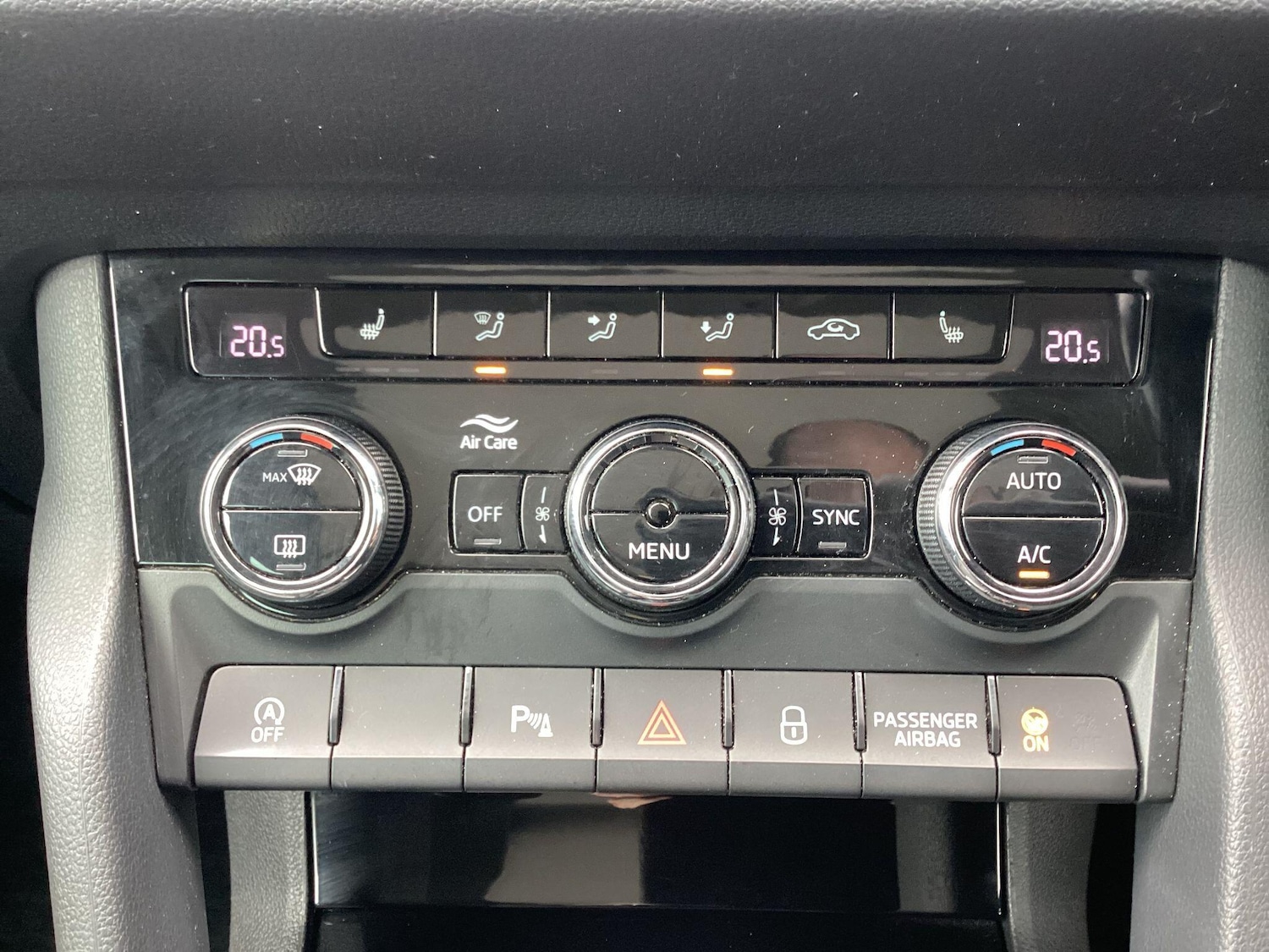 Used Skoda Karoq 2018 for sale - 78147968: Photo 18