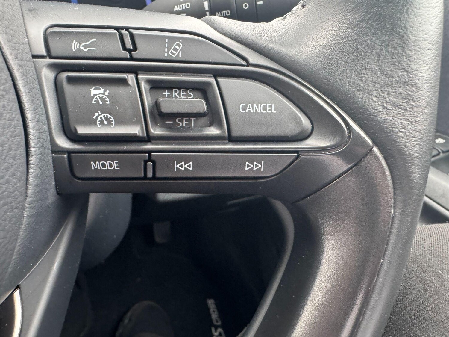 Used Toyota Yaris Cross 2023 for sale - 76408969: Photo 25