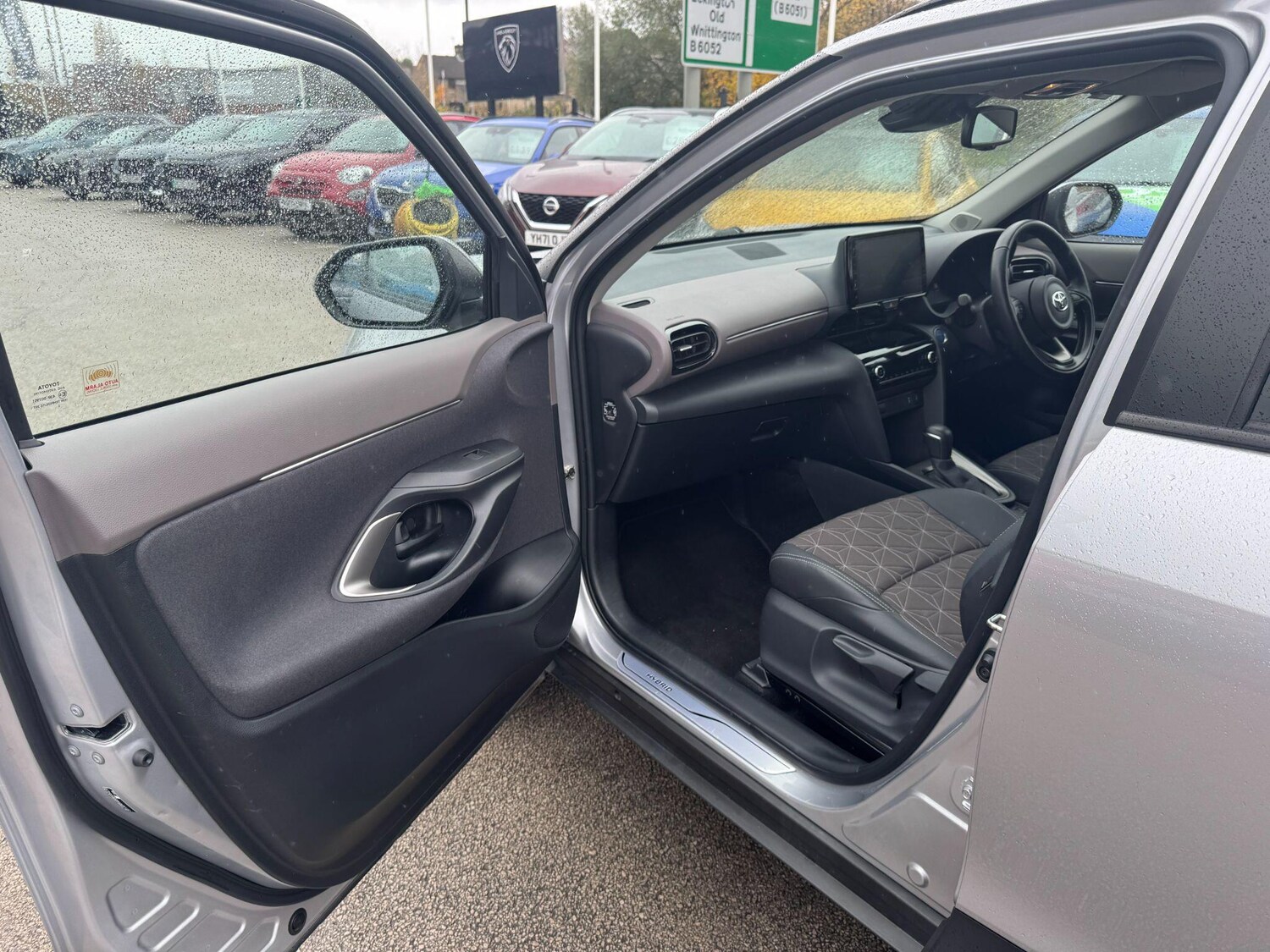 Used Toyota Yaris Cross 2023 for sale - 76408969: Photo 39