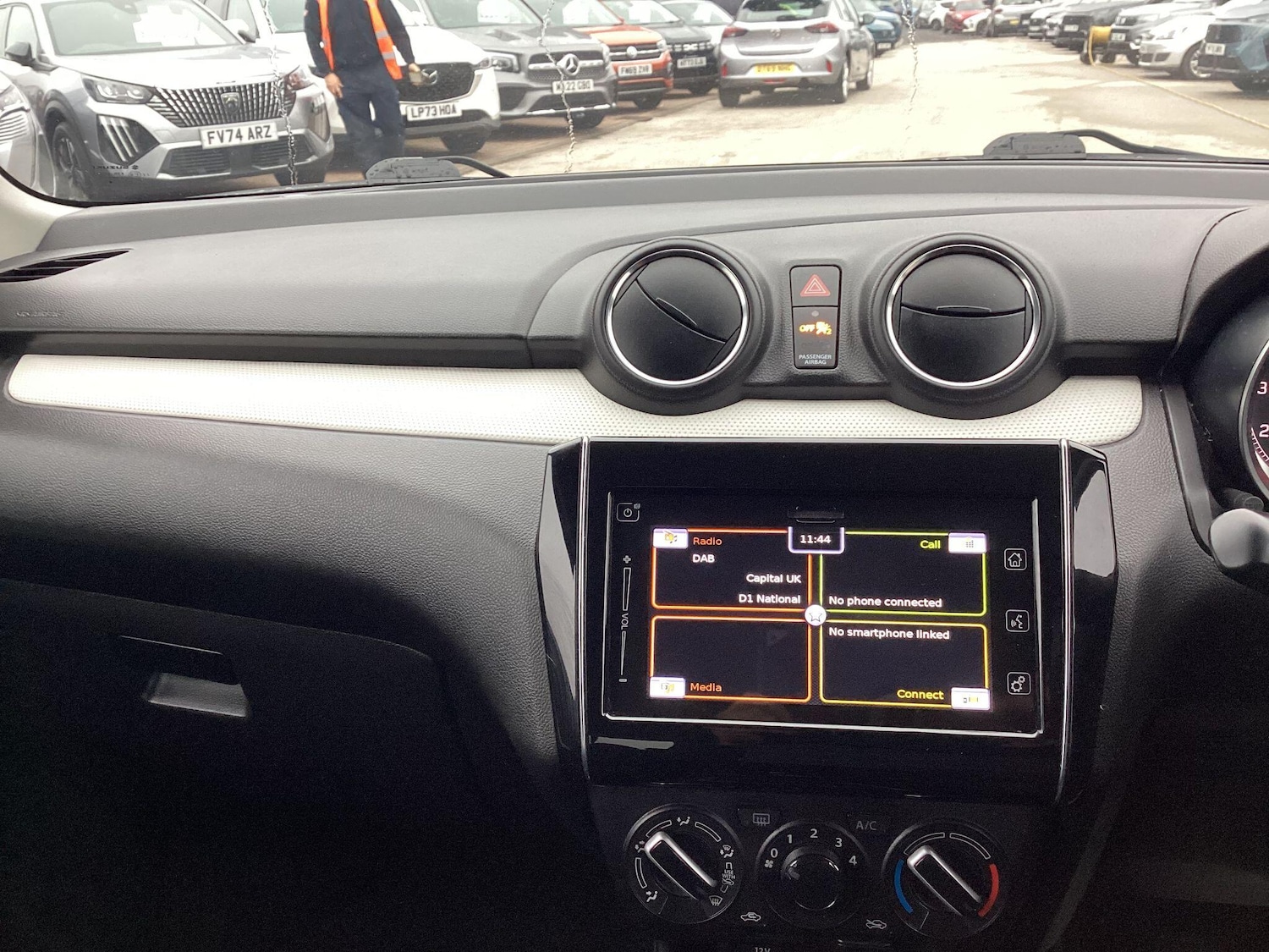 Used Suzuki Swift 2020 for sale - 77468775: Photo 10