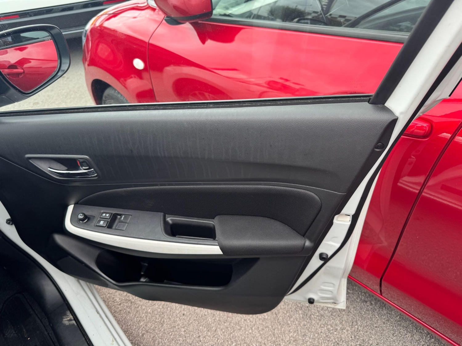 Used Suzuki Swift 2023 for sale - 76441175: Photo 12