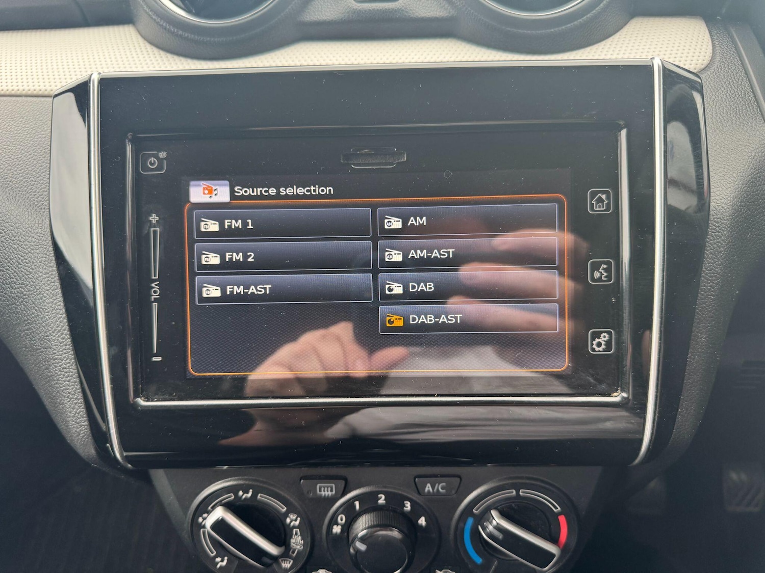 Used Suzuki Swift 2023 for sale - 76441175: Photo 22