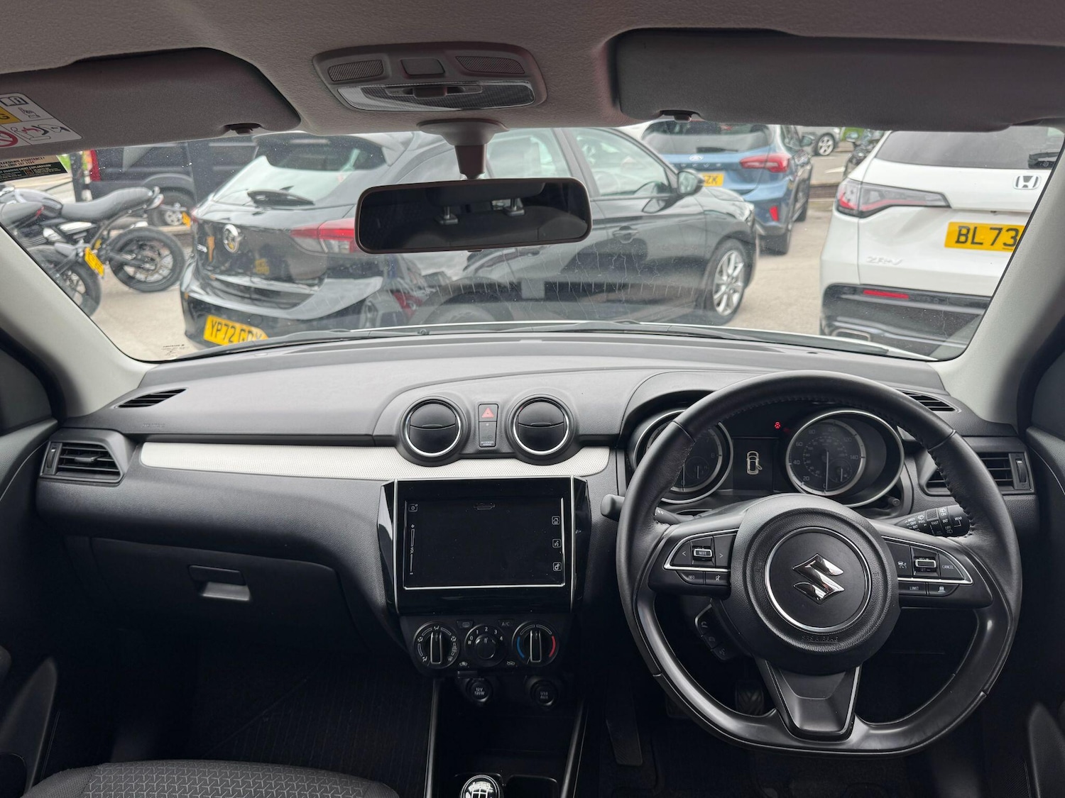 Used Suzuki Swift 2023 for sale - 76441175: Photo 36
