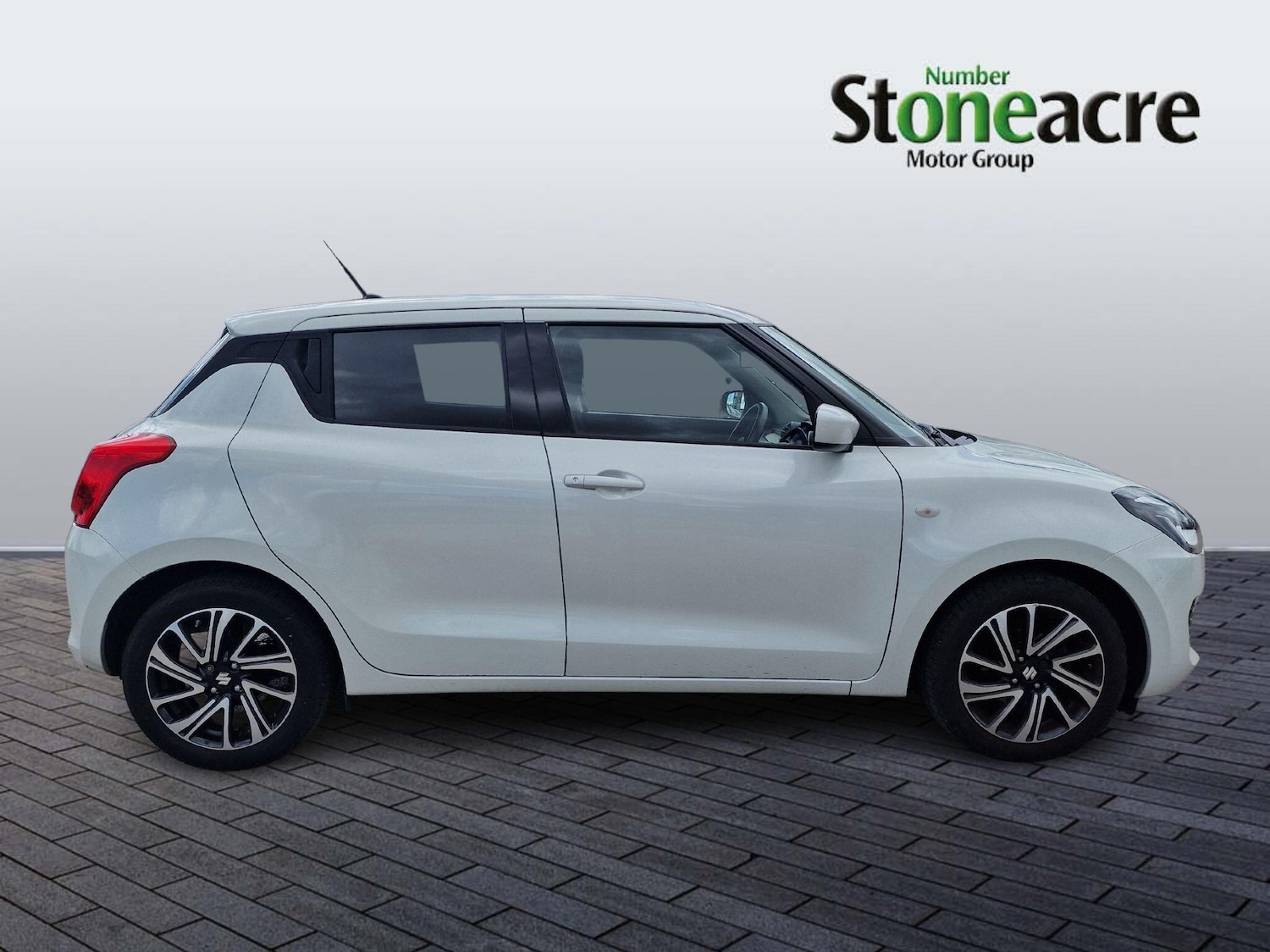 Used Suzuki Swift 2023 for sale - 76441175: Photo 4