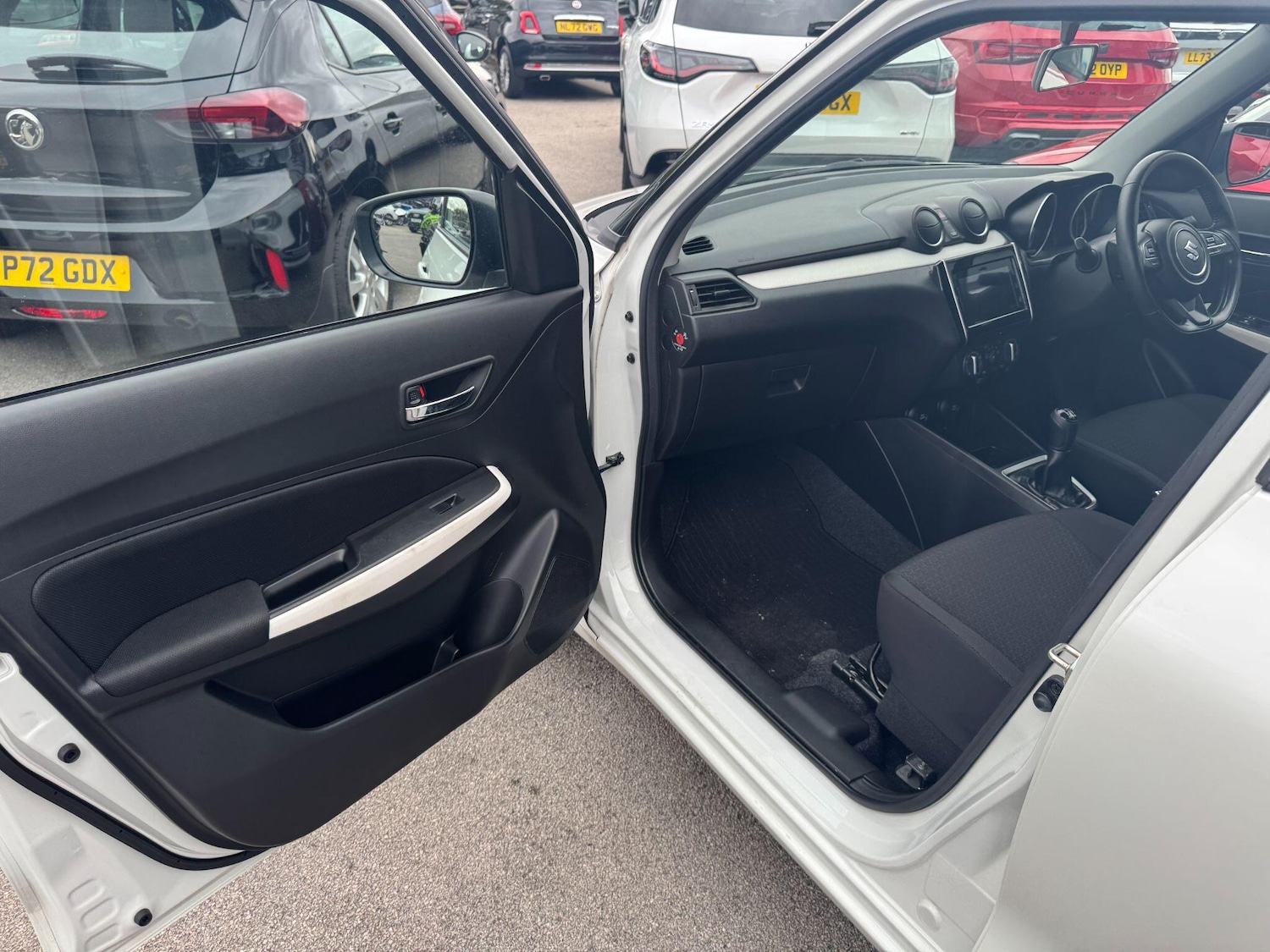 Used Suzuki Swift 2023 for sale - 76441175: Photo 43