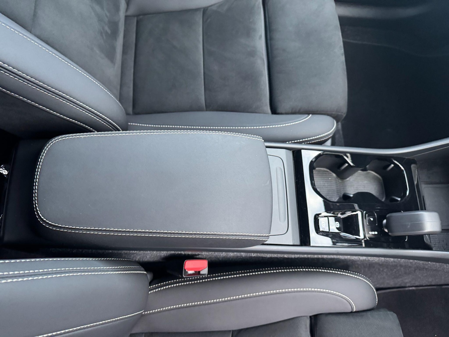 Used Volvo XC40 2025 for sale - 76912627: Photo 15