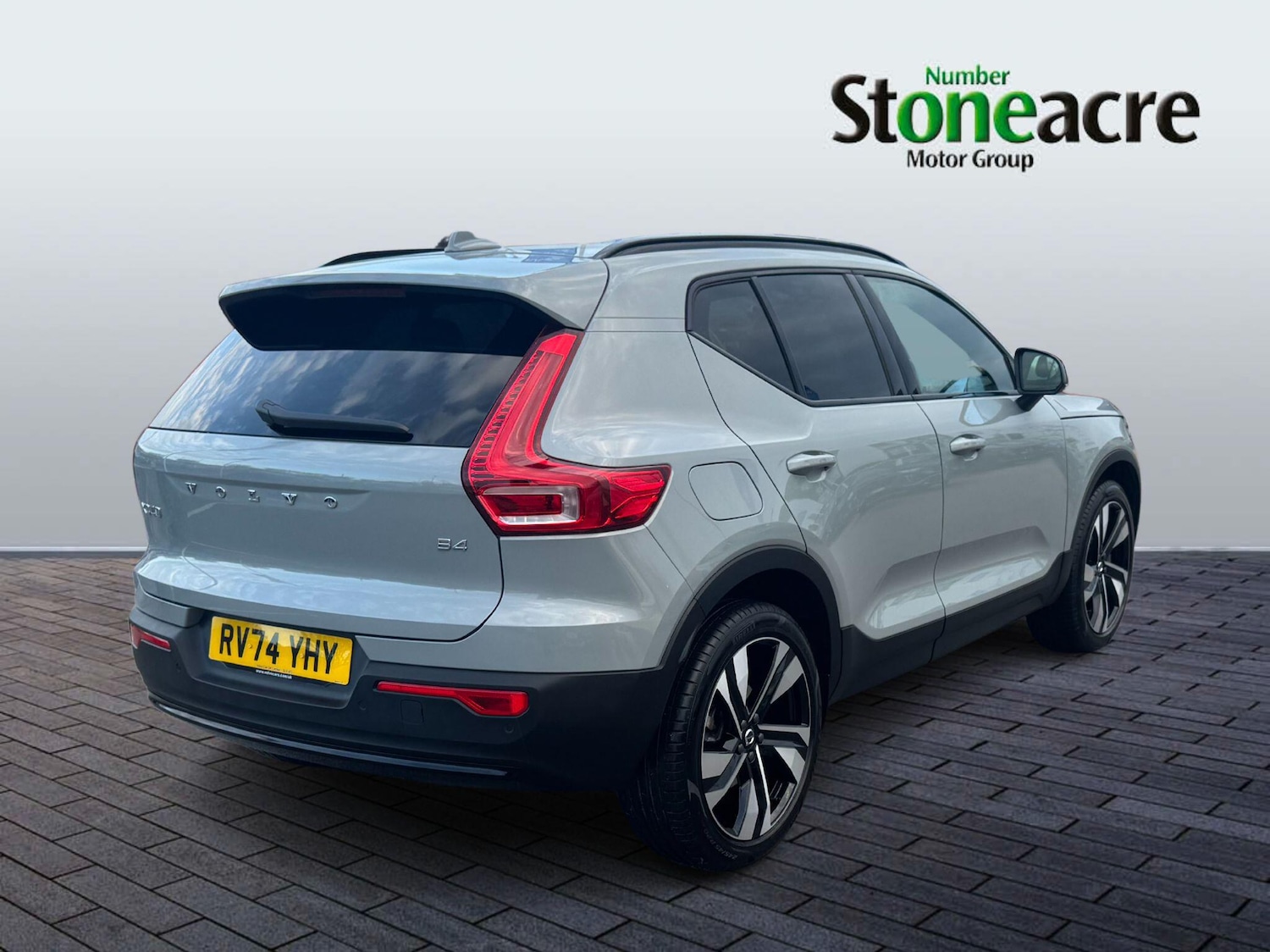 Used Volvo XC40 2025 for sale - 76912627: Photo 3