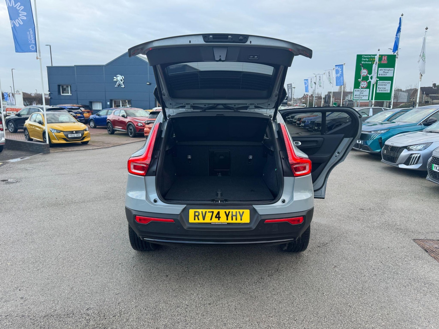 Used Volvo XC40 2025 for sale - 76912627: Photo 35