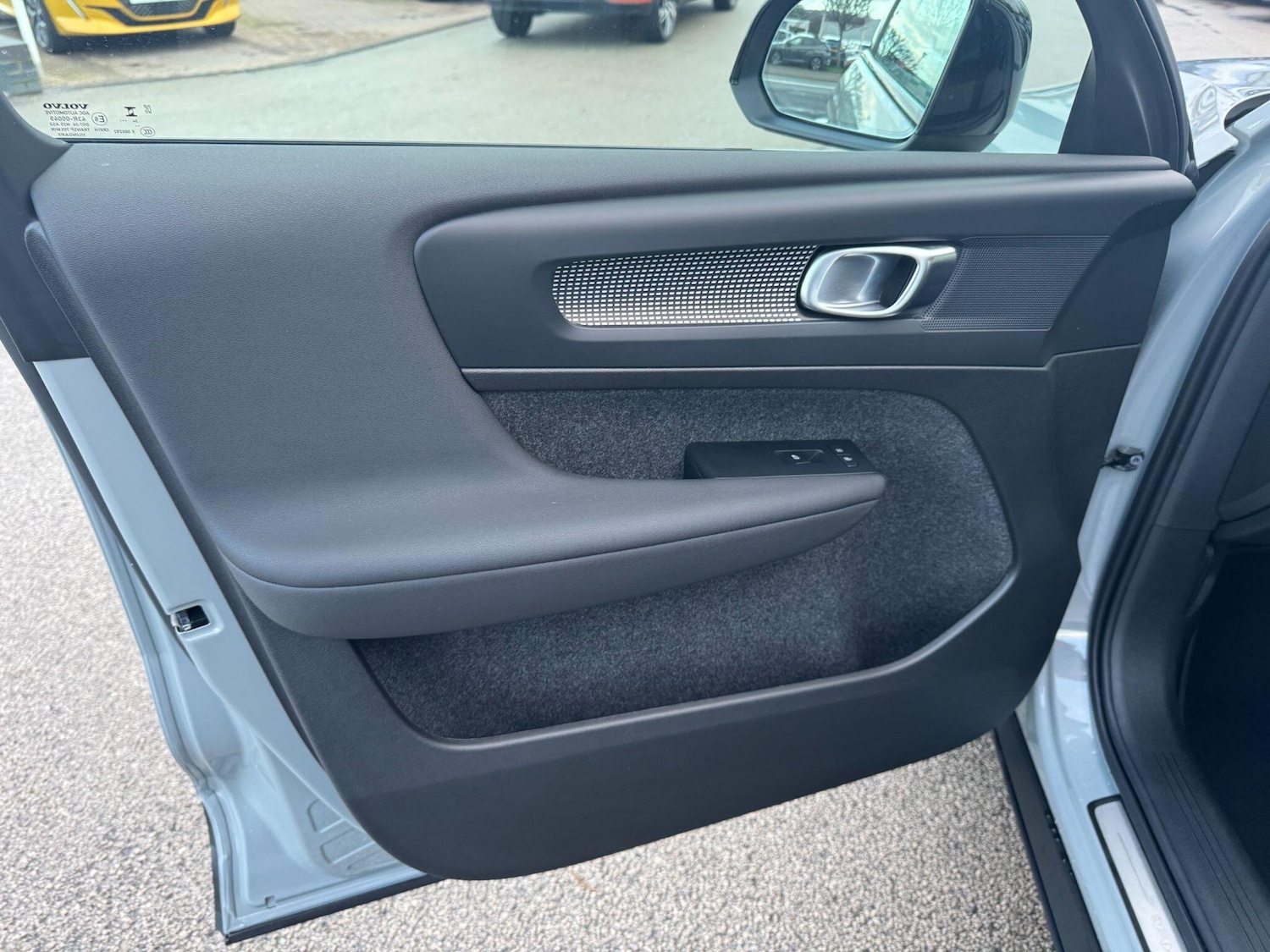 Used Volvo XC40 2025 for sale - 76912627: Photo 42