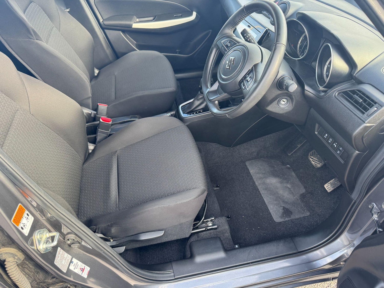 Used Suzuki Swift for sale - 76728698: Photo 13