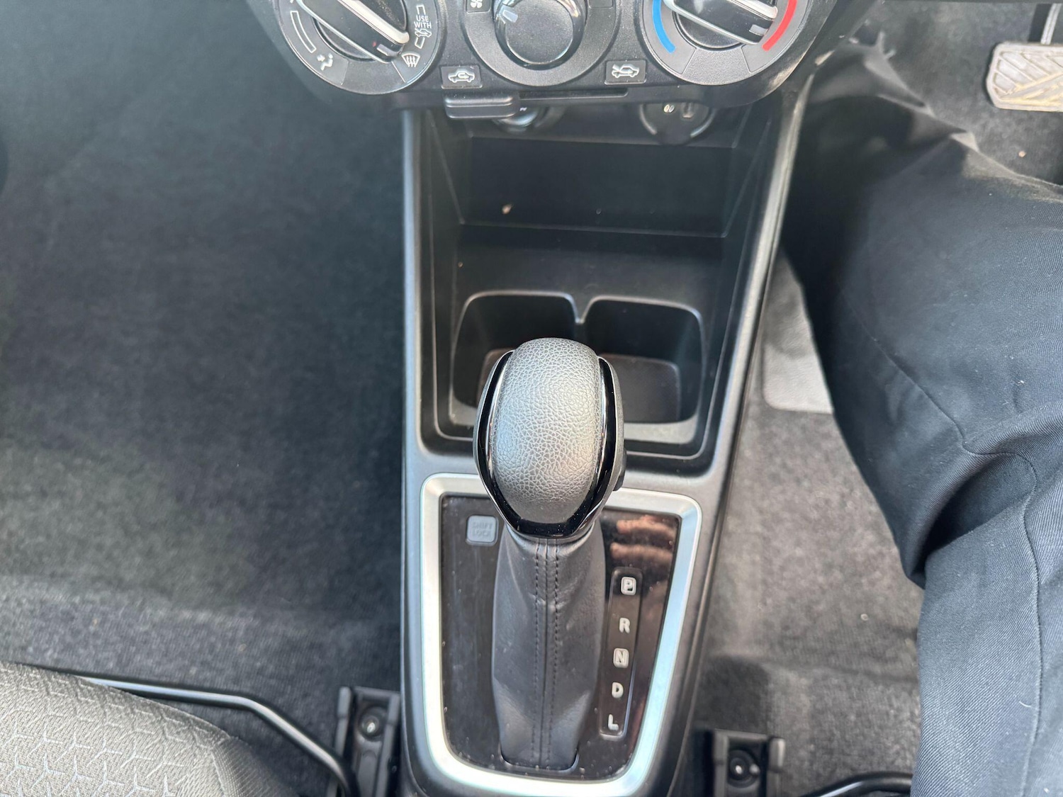 Used Suzuki Swift for sale - 76728698: Photo 15