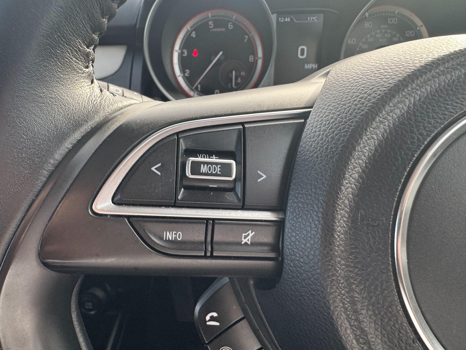 Used Suzuki Swift for sale - 76728698: Photo 27