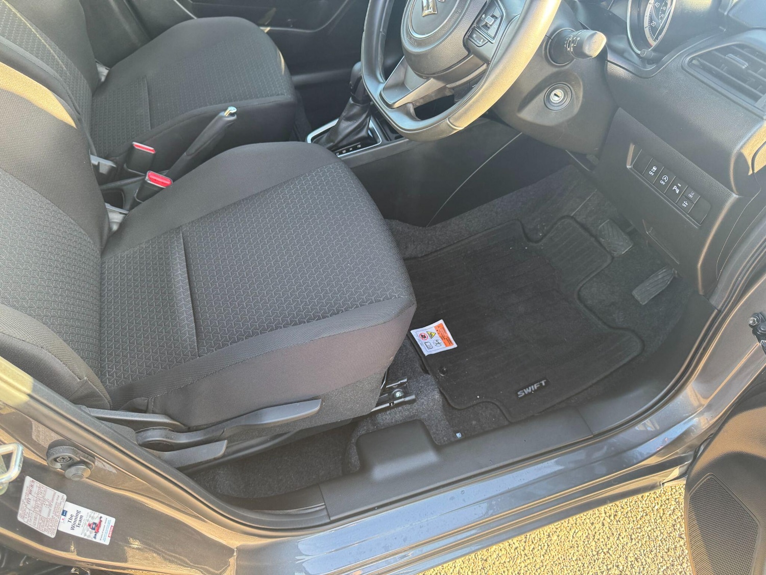 Used Suzuki Swift 2023 for sale - 77163352: Photo 10