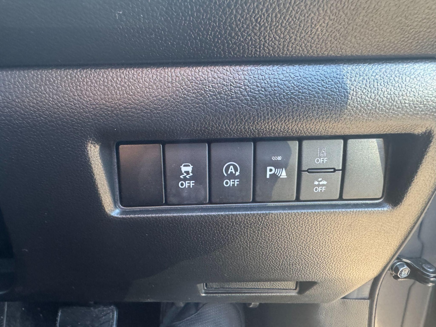 Used Suzuki Swift 2023 for sale - 77163352: Photo 27