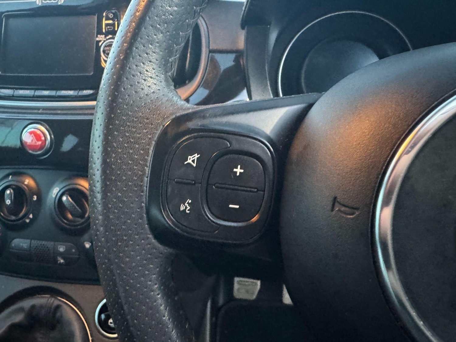 Used Abarth 595 2019 for sale - 76976704: Photo 13