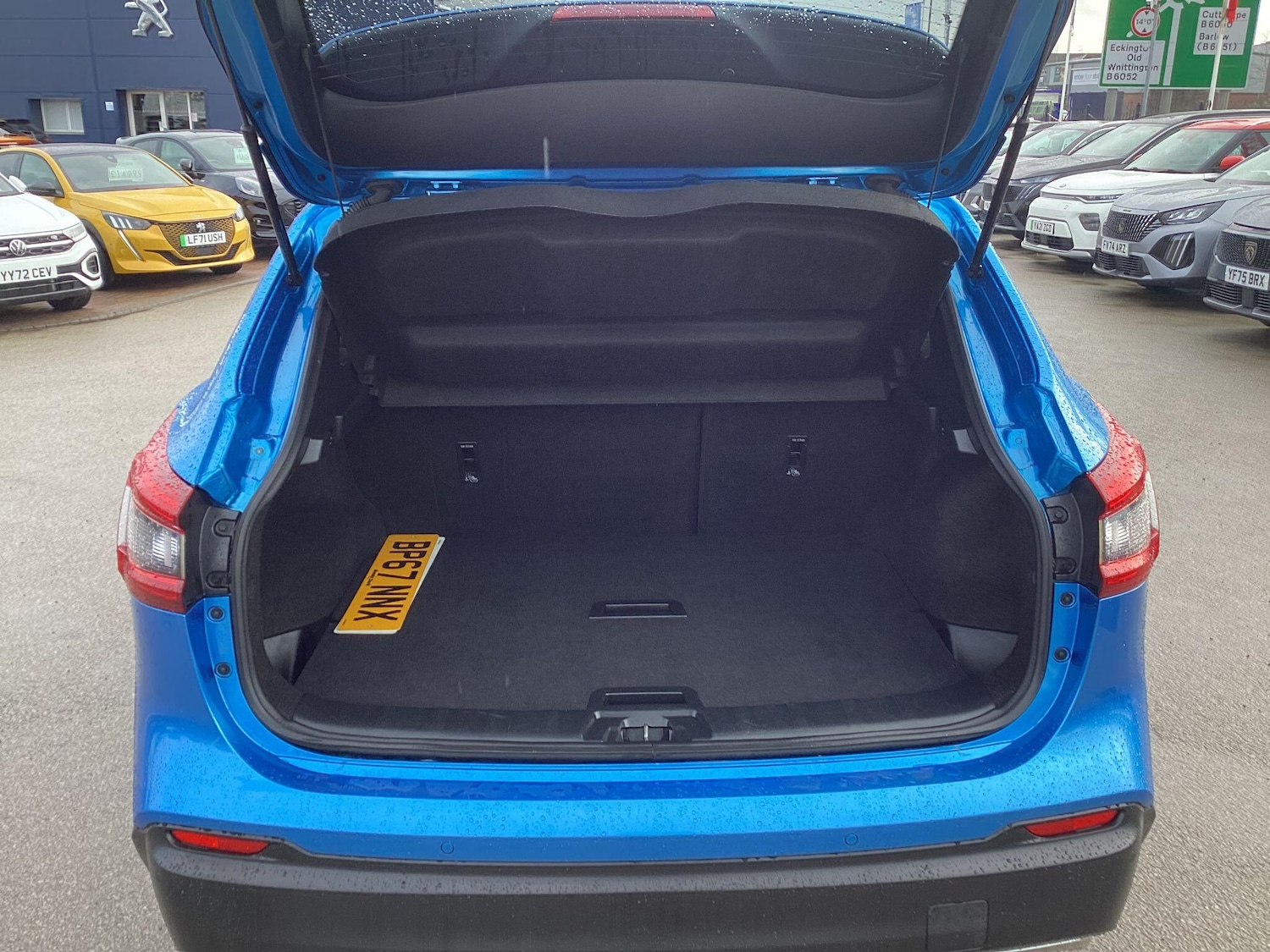 Used Nissan Qashqai 2017 for sale - 77646469: Photo 10