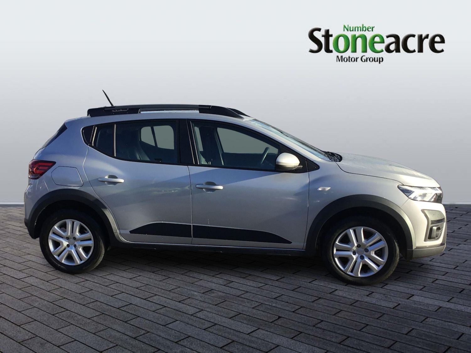 Used Dacia Sandero Stepway 2023 for sale - 76936739: Photo 2