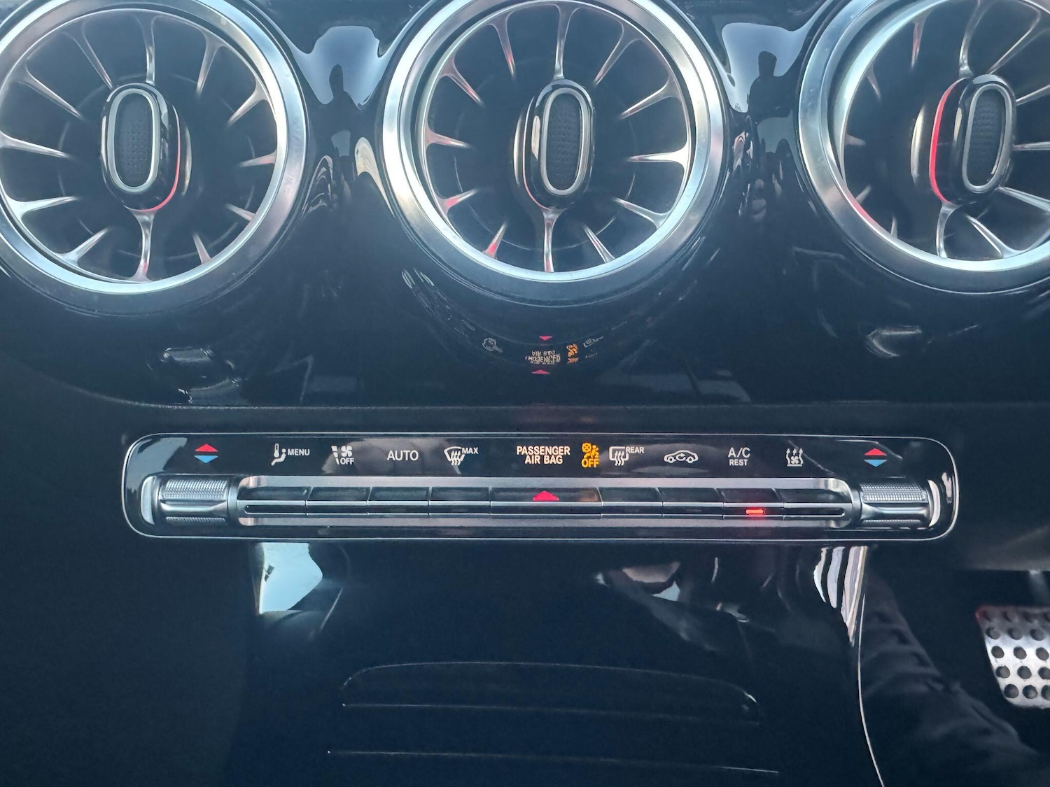 Used Mercedes-Benz CLA 2023 for sale - 77190421: Photo 11