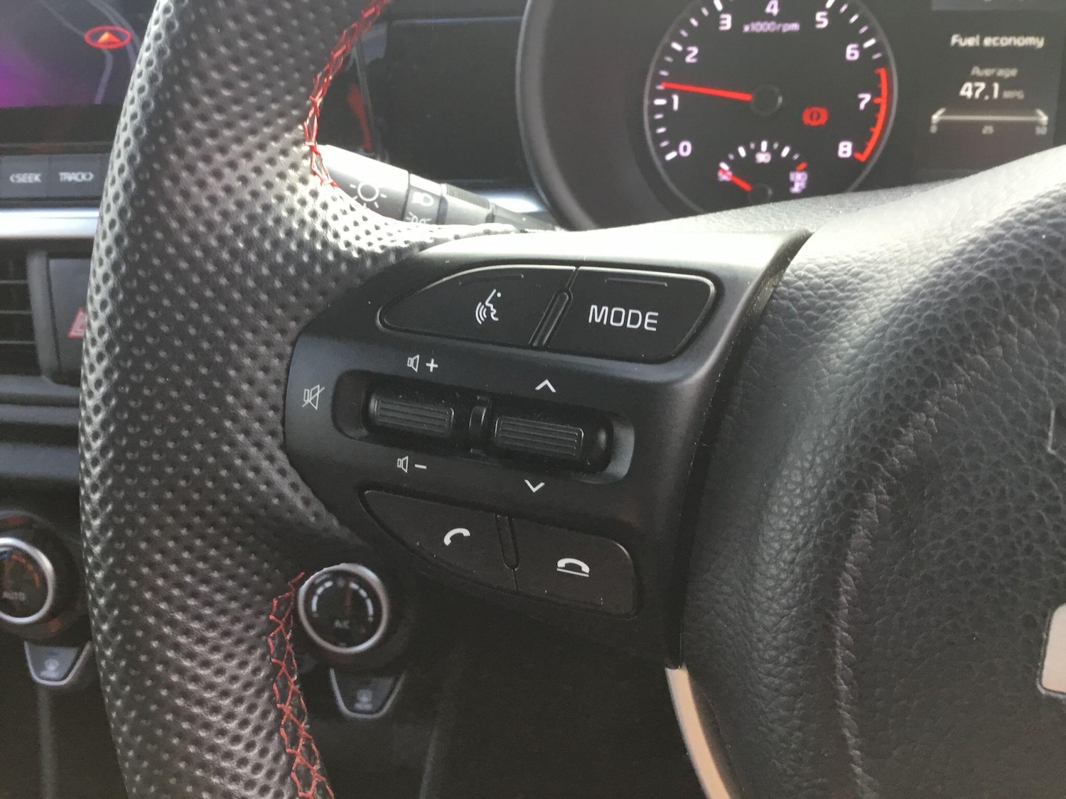 Used Kia Picanto 2023 for sale - 76989598: Photo 19