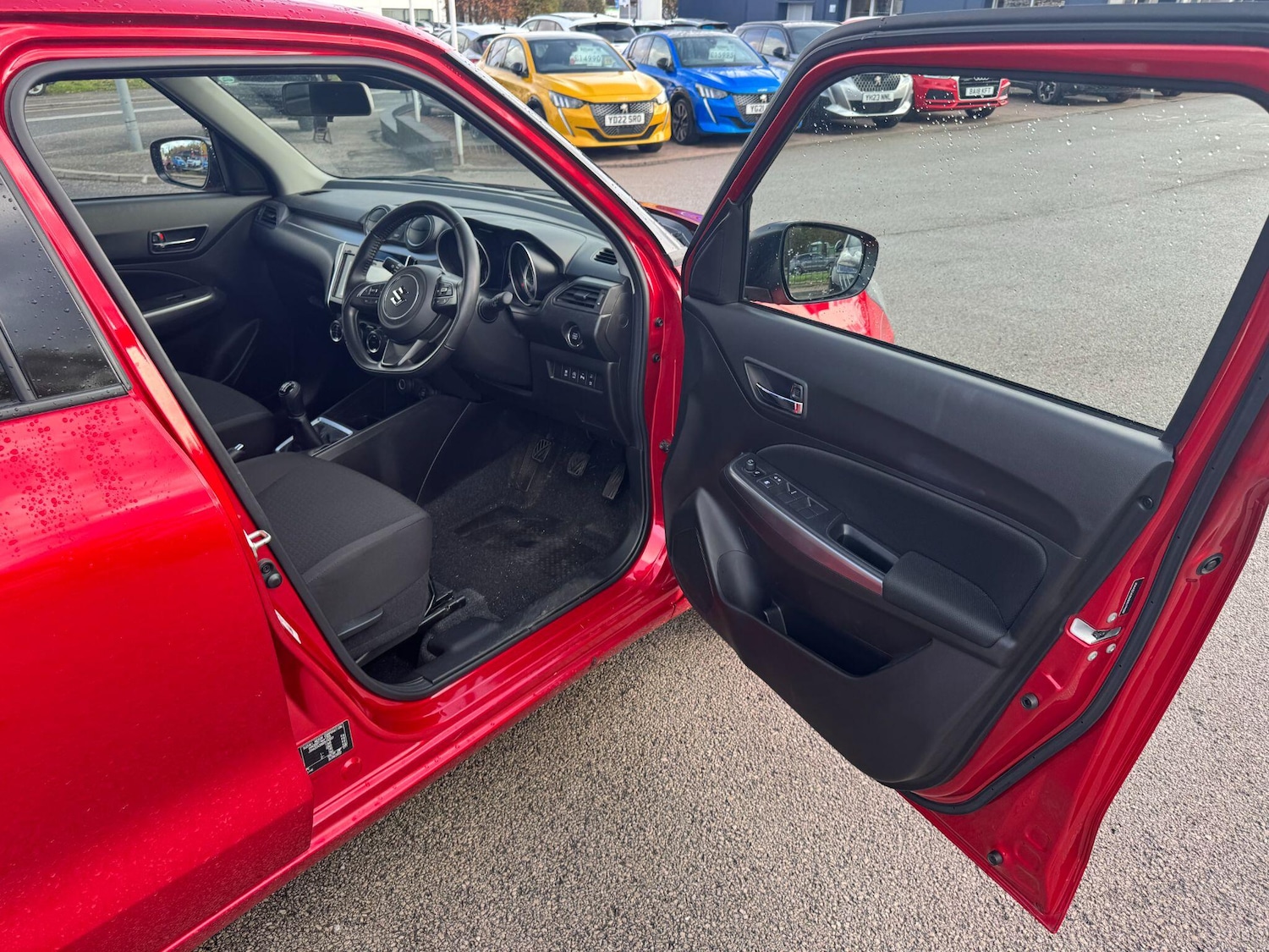 Used Suzuki Swift 2021 for sale - 76702489: Photo 11