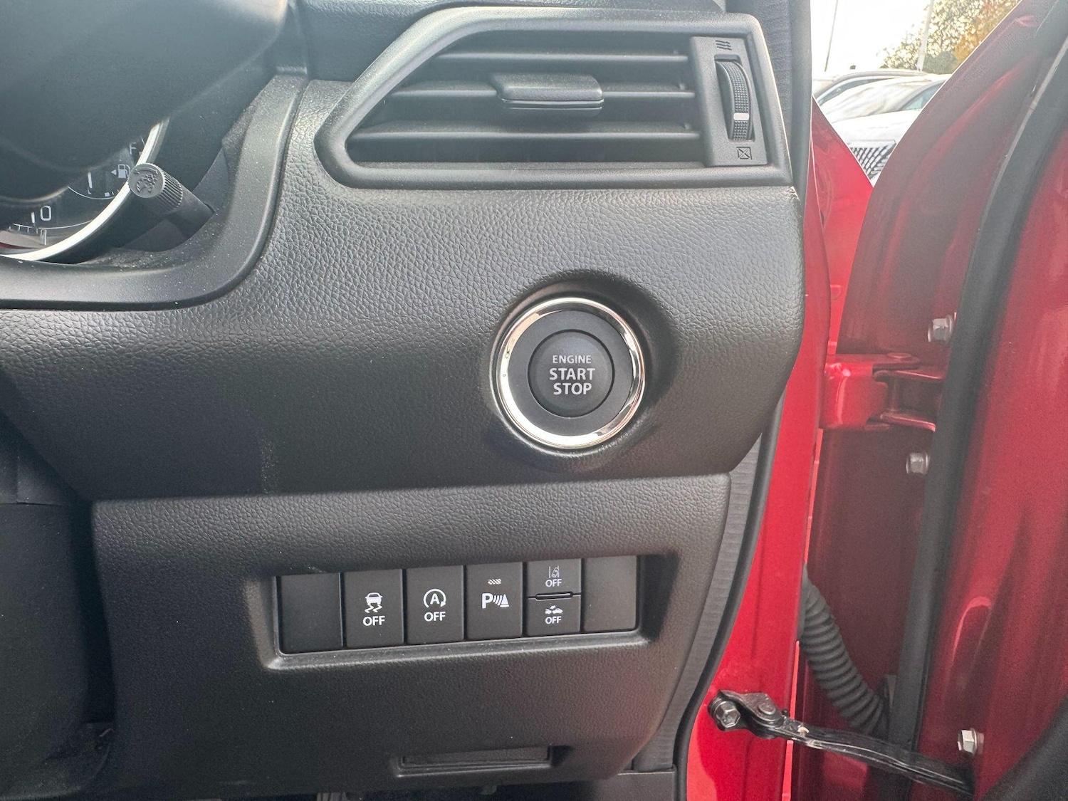 Used Suzuki Swift 2021 for sale - 76702489: Photo 32