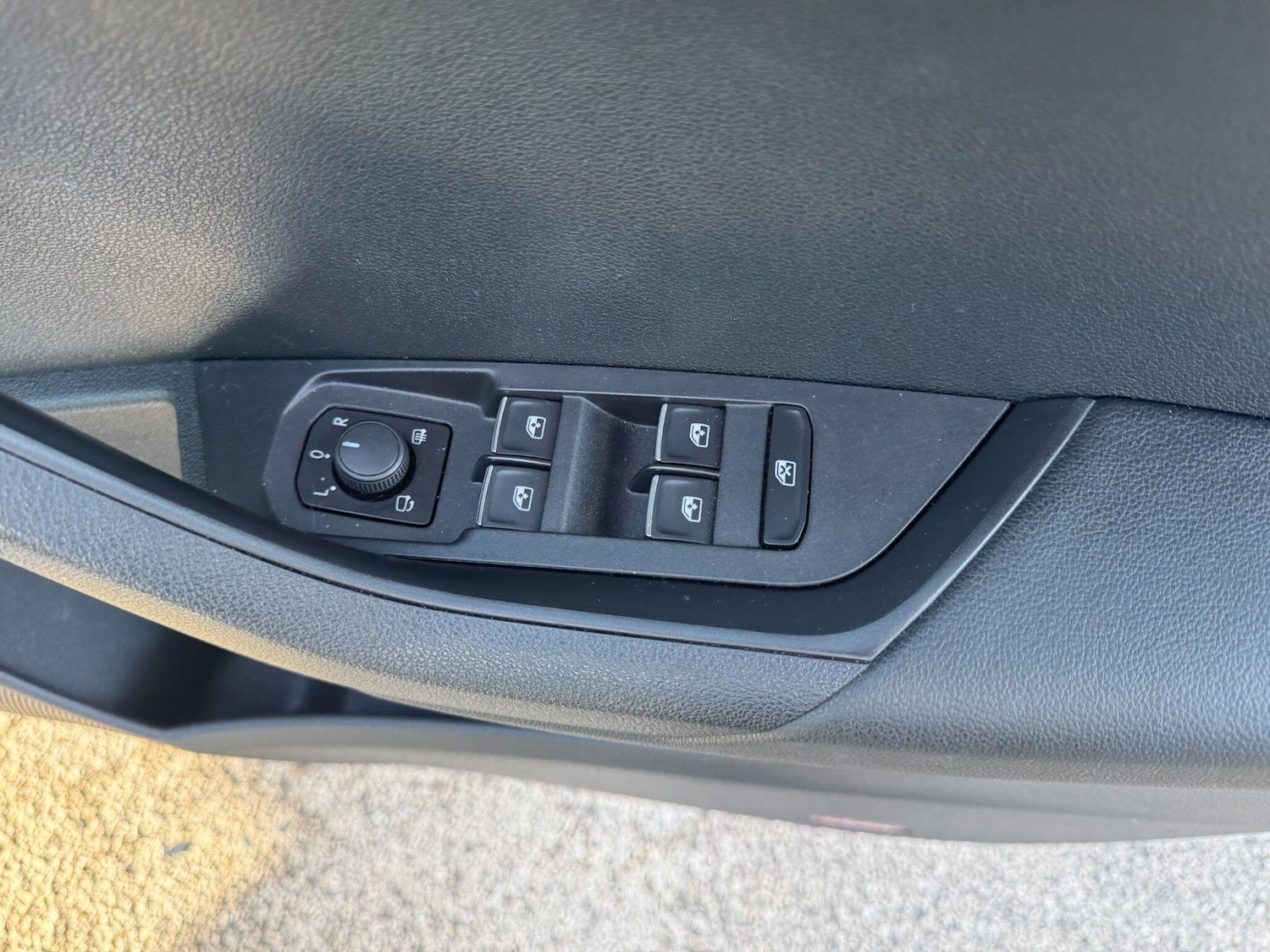 Used Skoda Karoq 2019 for sale - 76398953: Photo 11