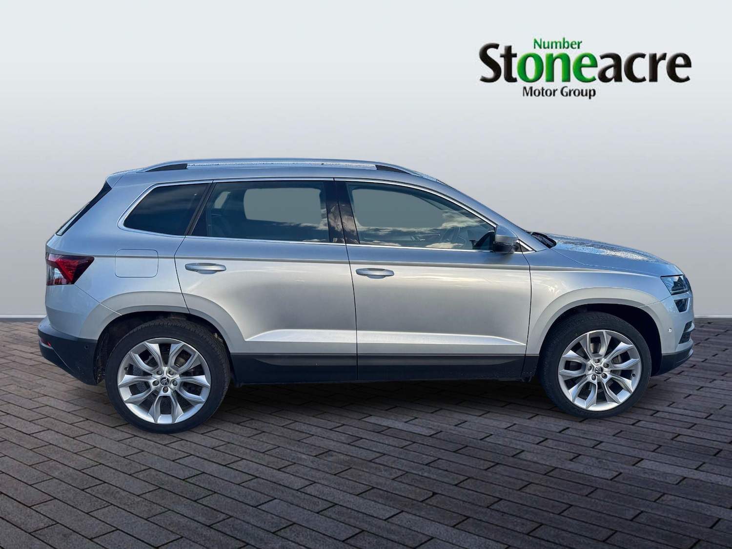 Used Skoda Karoq 2019 for sale - 76398953: Photo 2