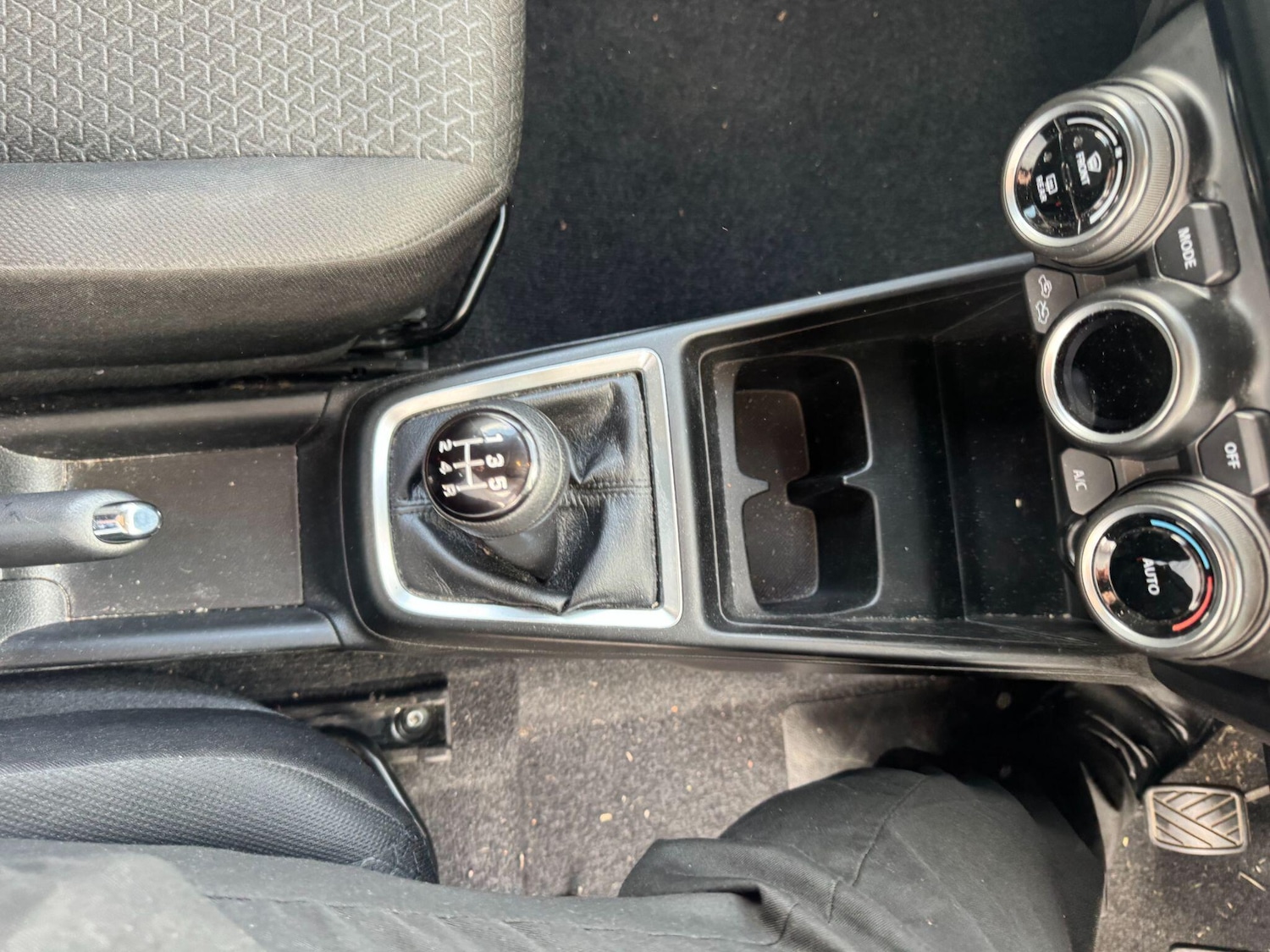 Used Suzuki Swift 2021 for sale - 77057621: Photo 14