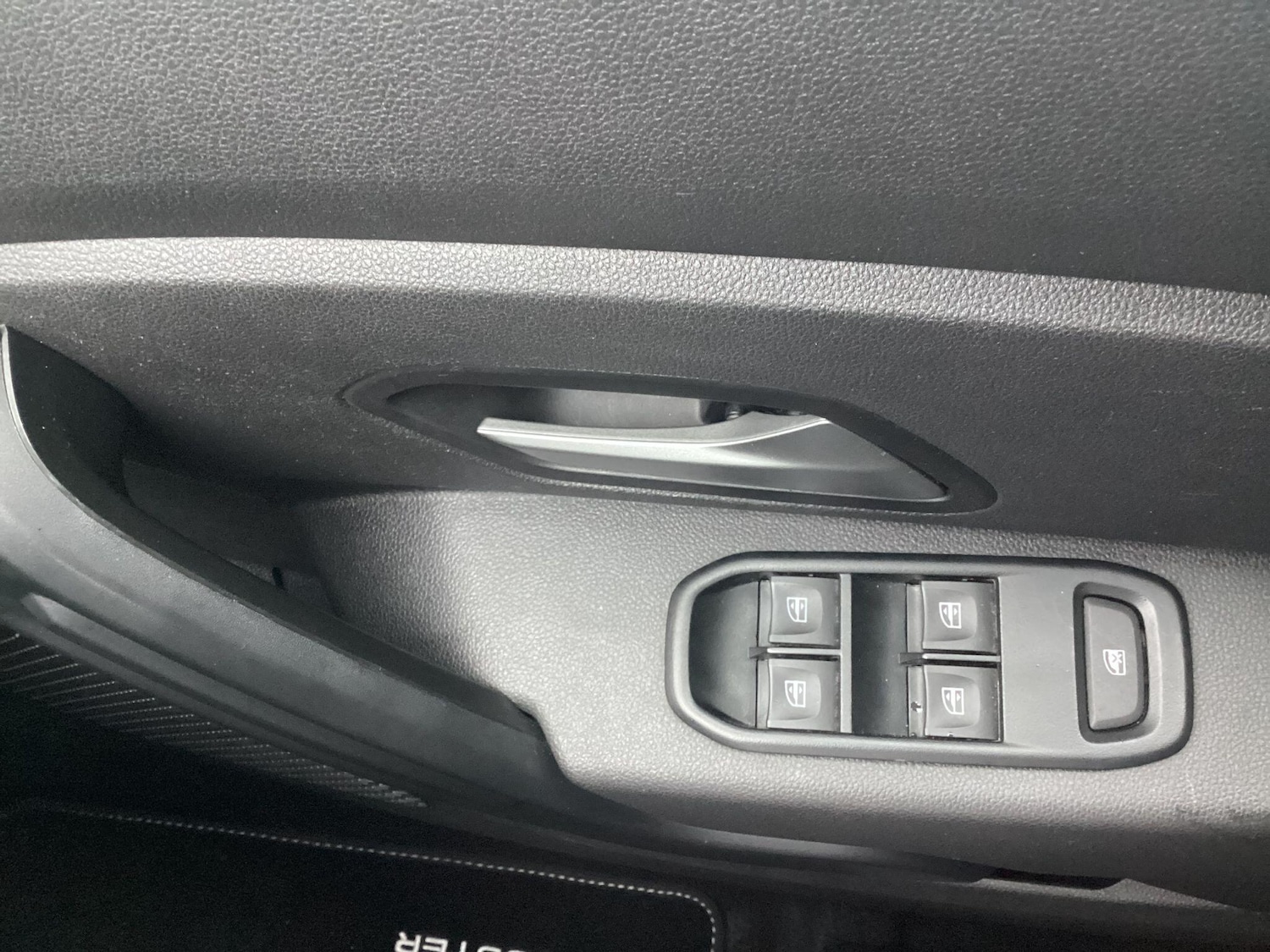 Used Dacia Duster 2023 for sale - 77710142: Photo 18