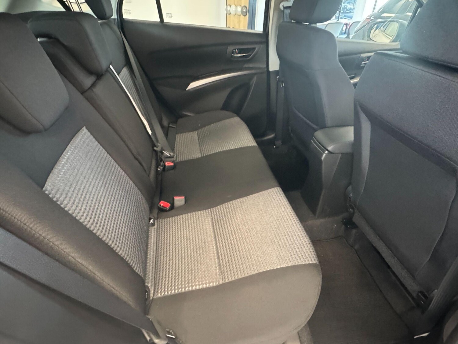 Used Suzuki SX4 S-Cross for sale - 77242726: Photo 25