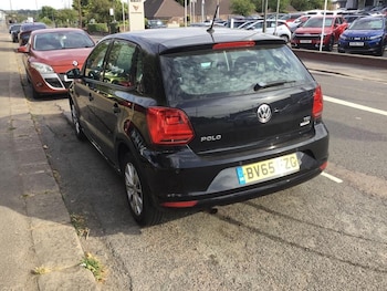 Used Volkswagen Polo 2015 for sale - 79602142: Photo
