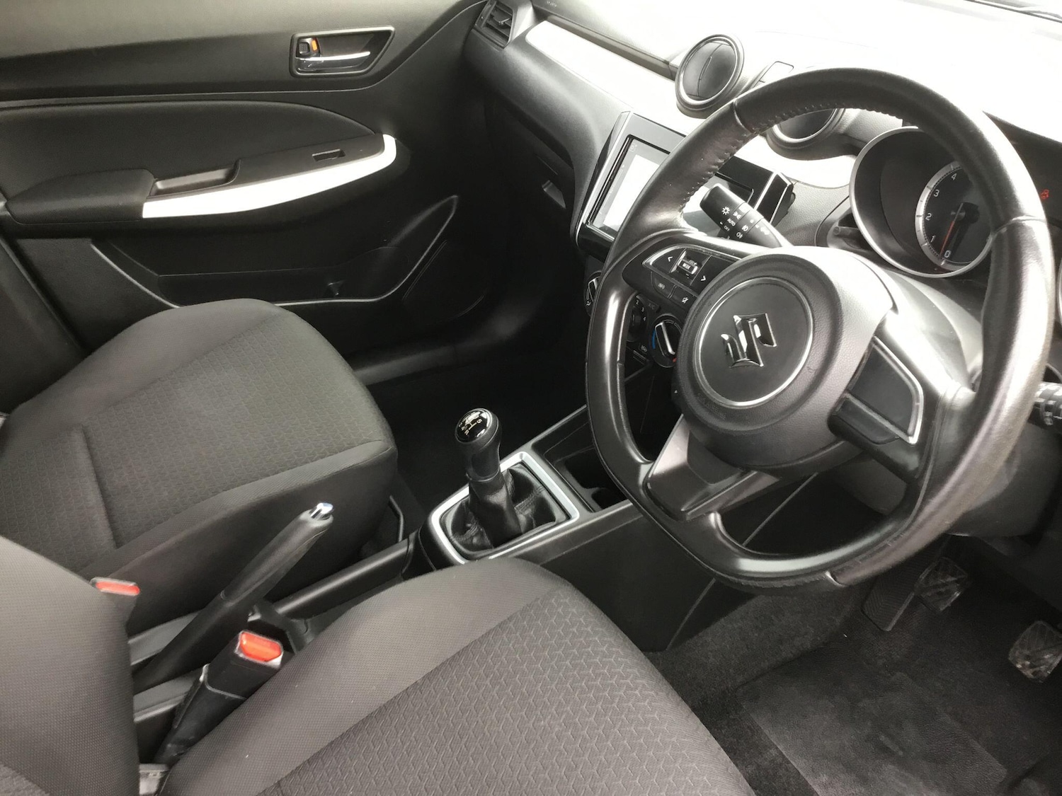 Used Suzuki Swift 2018 for sale - 77710051: Photo 16